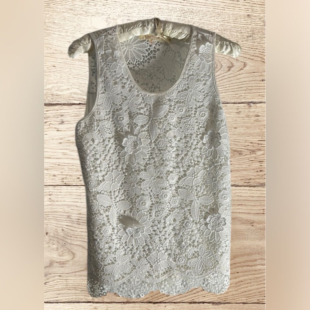 SOLITAIRE TANK TOP WOMENS SIZE -S WHITE FLORAL SLEEVELESS